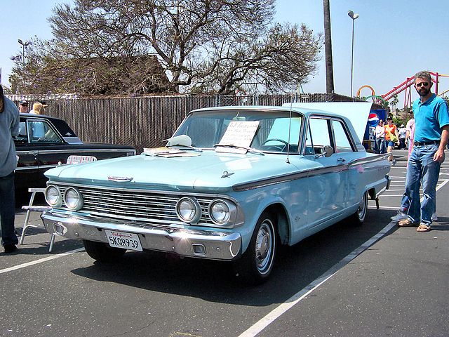   1962 Ford Fairlane 2-door Sedan