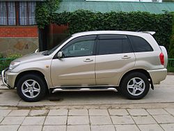   Toyota RAV4 в исполнении для рынка Японии (2001)